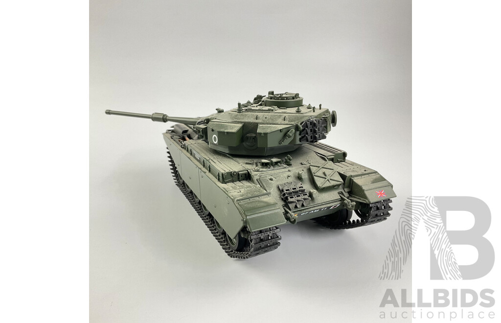 Minichamps Diecast Centurion MK5 Tank - 1:35 Scale