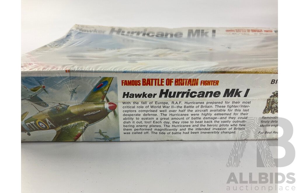 Vintage Revell Model Hawker Hurricane MK I - 1:32 Scale