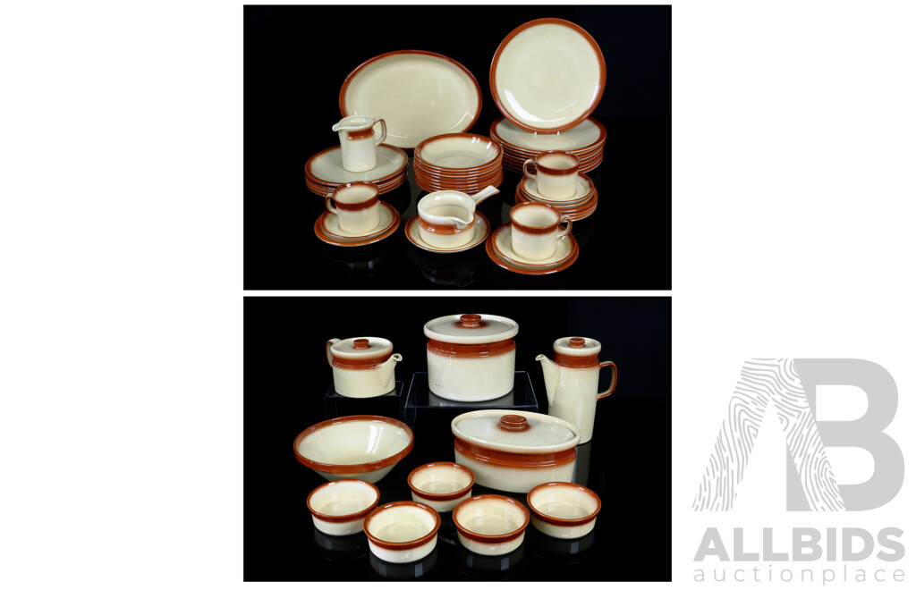 Retro English Wedgwood 49 Piece Dinner Service in Sahara Pattern