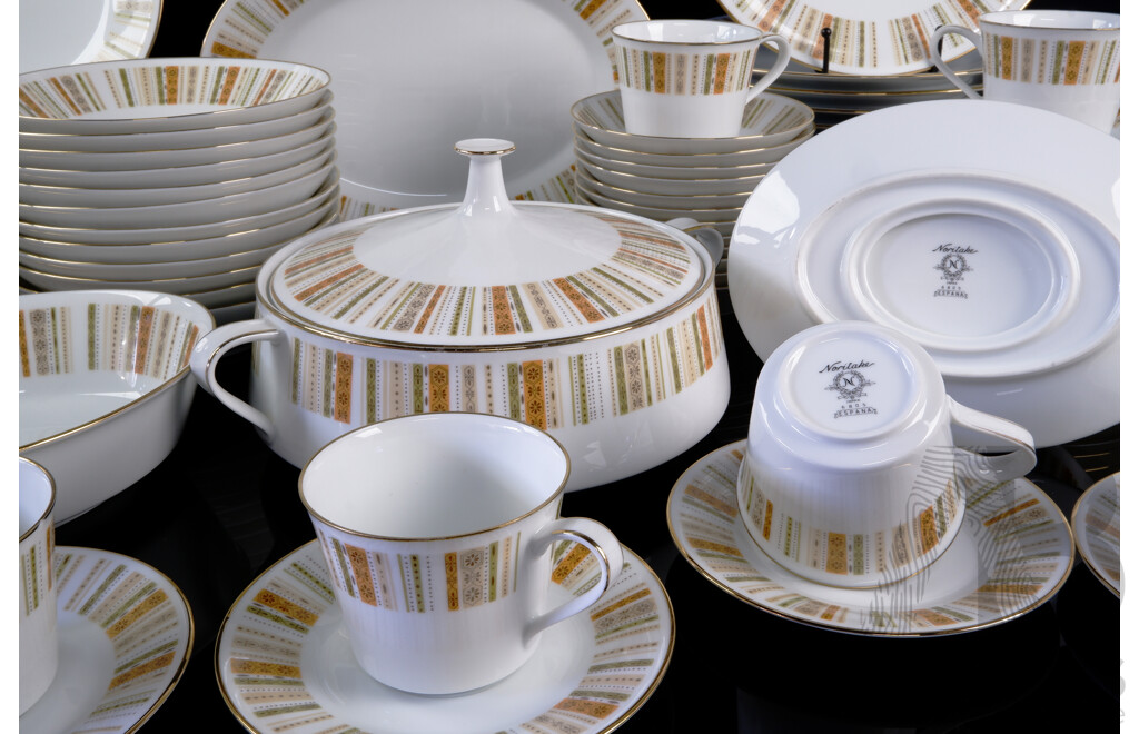 Funky Retro Japanese Noritake 84 Piece Dinner Service in Espana Pattern