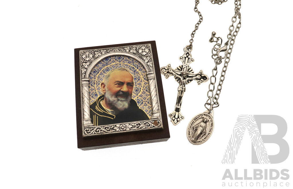 Saint Padre Pio Wooden Desk Plaque with Crucifix and Mother Mary Pendants on Long Silver Tone Chains