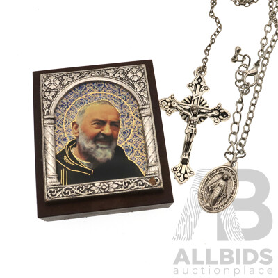 Saint Padre Pio Wooden Desk Plaque with Crucifix and Mother Mary Pendants on Long Silver Tone Chains