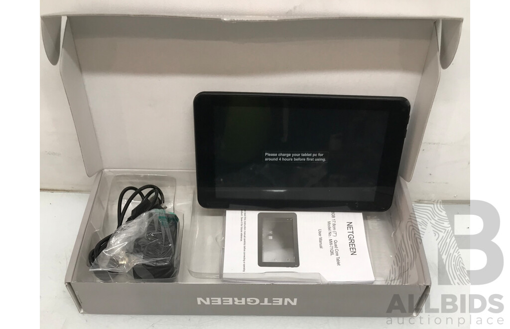 Netgreen (MW-71Q6L) 8GB Quad Core Tablet