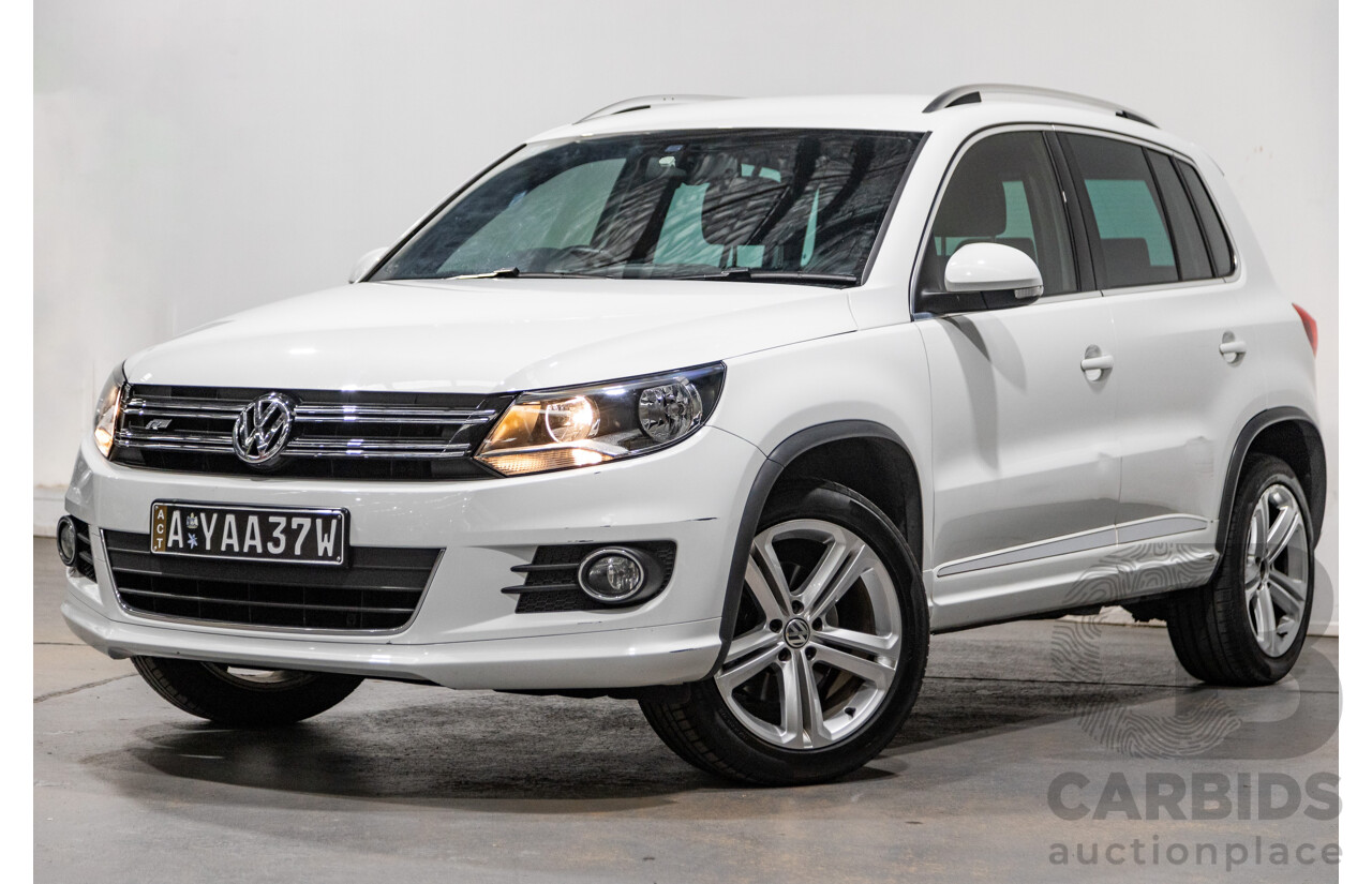 9/2015 Volkswagen Tiguan 155 TSI R-Line (AWD) 5NC MY15 4d Wagon Pure White Turbo 2.0L