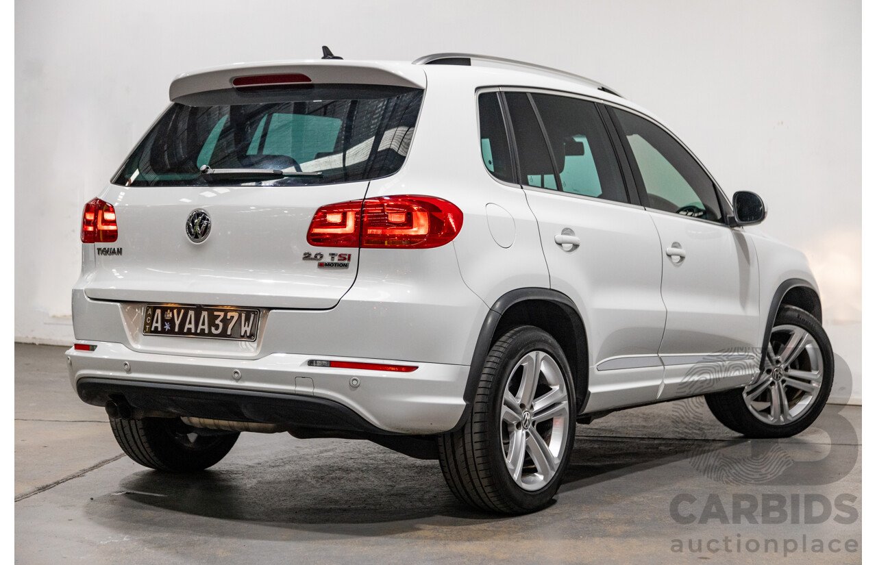 9/2015 Volkswagen Tiguan 155 TSI R-Line (AWD) 5NC MY15 4d Wagon Pure White Turbo 2.0L