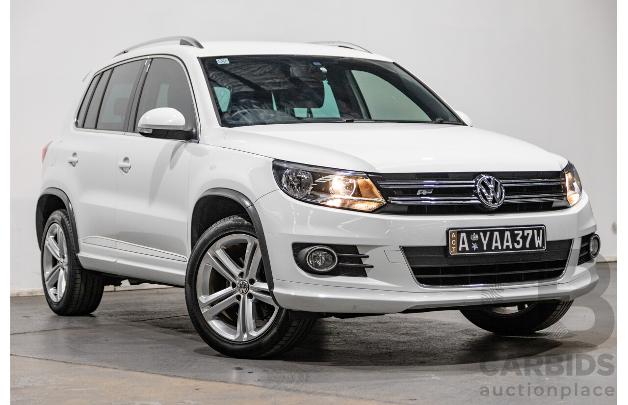 9/2015 Volkswagen Tiguan 155 TSI R-Line (AWD) 5NC MY15 4d Wagon Pure White Turbo 2.0L