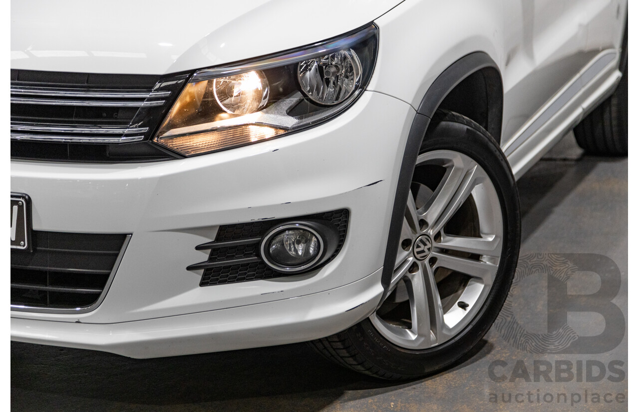 9/2015 Volkswagen Tiguan 155 TSI R-Line (AWD) 5NC MY15 4d Wagon Pure White Turbo 2.0L