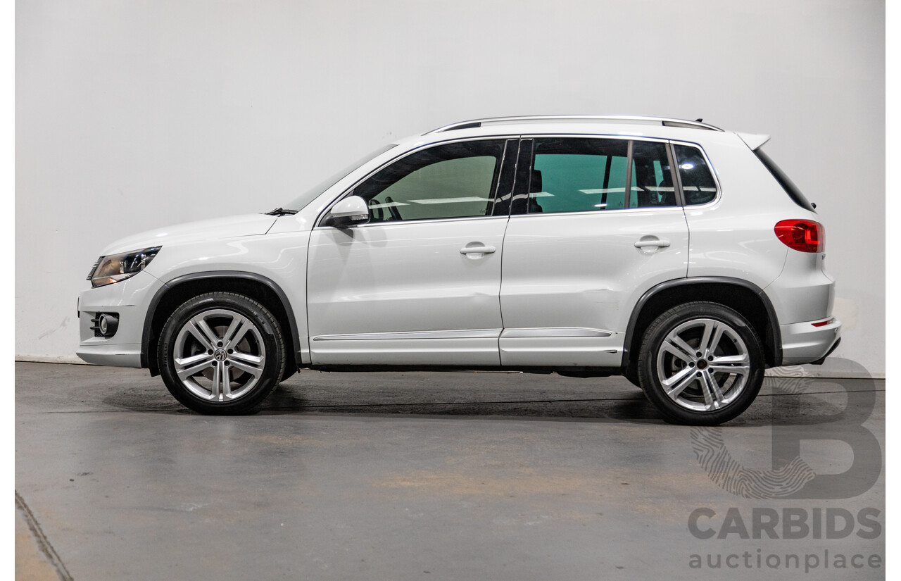 9/2015 Volkswagen Tiguan 155 TSI R-Line (AWD) 5NC MY15 4d Wagon Pure White Turbo 2.0L