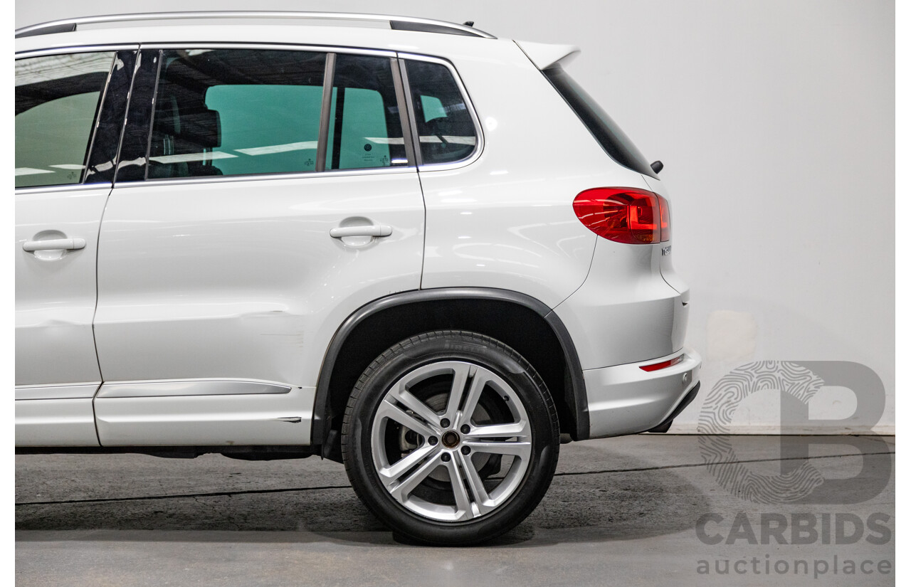 9/2015 Volkswagen Tiguan 155 TSI R-Line (AWD) 5NC MY15 4d Wagon Pure White Turbo 2.0L