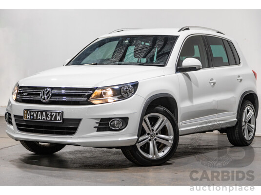 9/2015 Volkswagen Tiguan 155 TSI R-Line (AWD) 5NC MY15 4d Wagon Pure White Turbo 2.0L