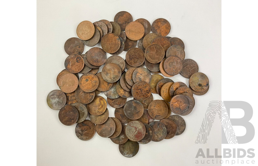 Collection of Australian QE2 Half Pennies Including Years 1953, 1954, 1955 1959, 1960 - Approximately 88