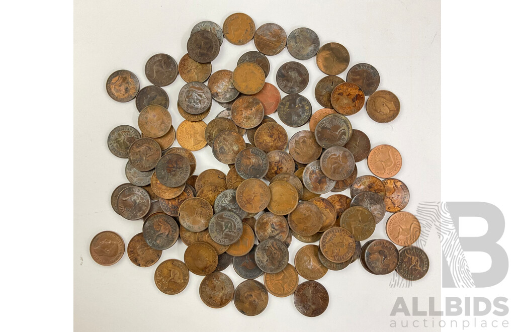 Collection of Australian KGVI and QE2 Half Pennies, Examples From 1938 to 1964 Including Perth Mint