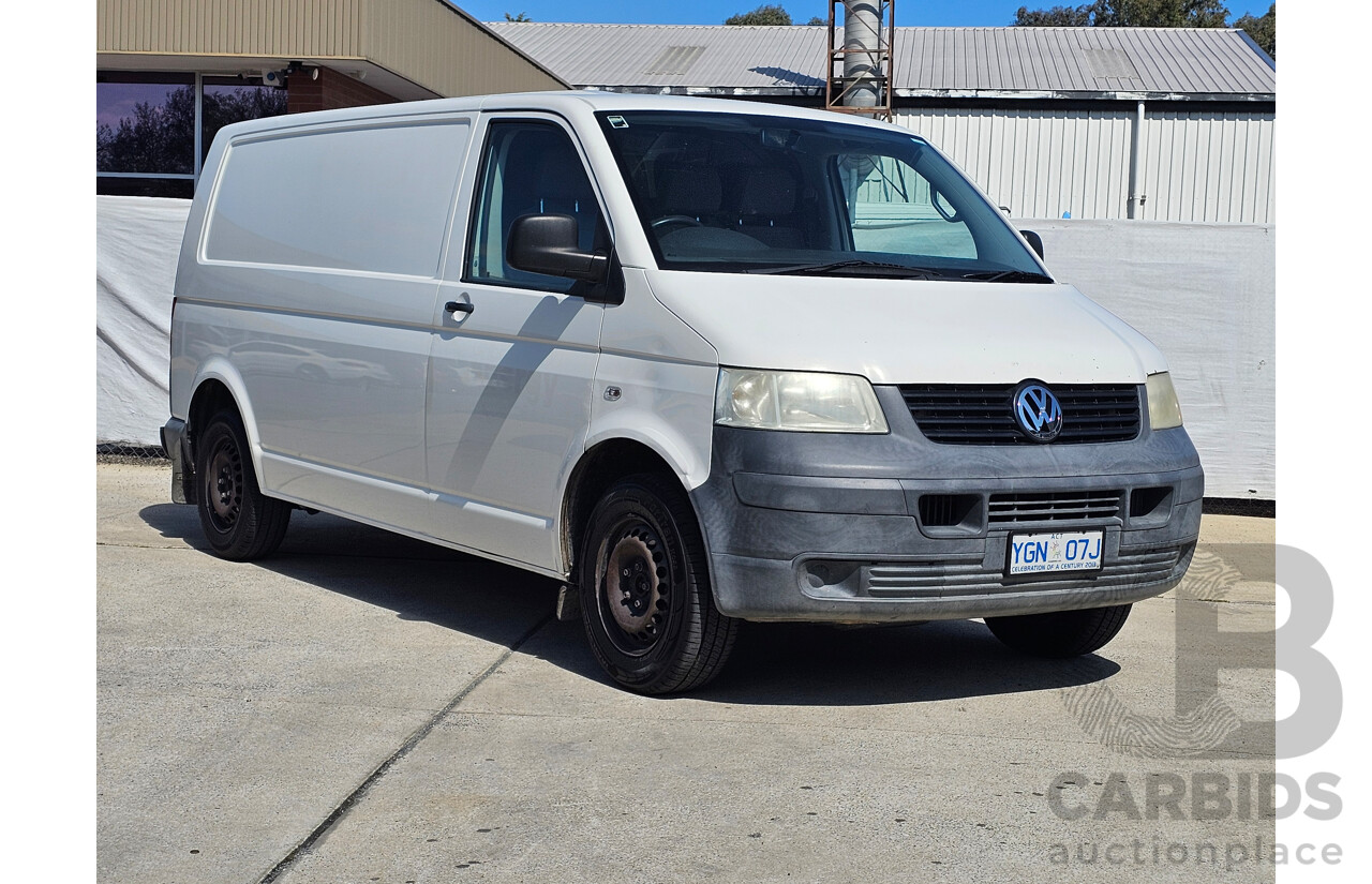 9/2009 Volkswagen Transporter (lwb) T5 MY08 Van White 2.5L