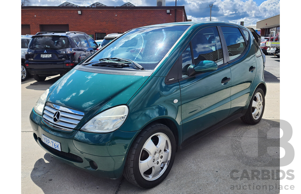 2/2001 Mercedes-Benz A190 Avantgarde W168 5d Hatchback Green 1.9L