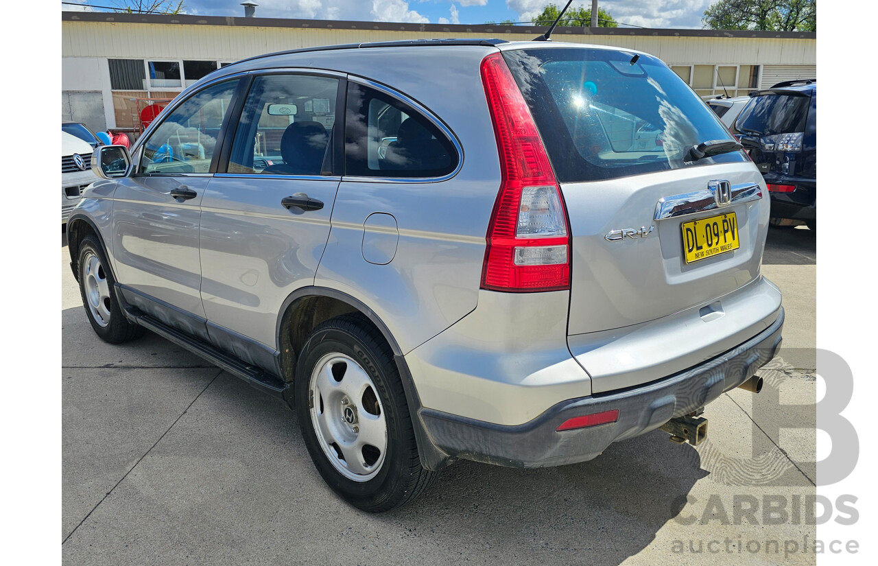 8/2007 Honda CRV (4x4) 2005 UPGRADE 4d Wagon Silver 2.4L