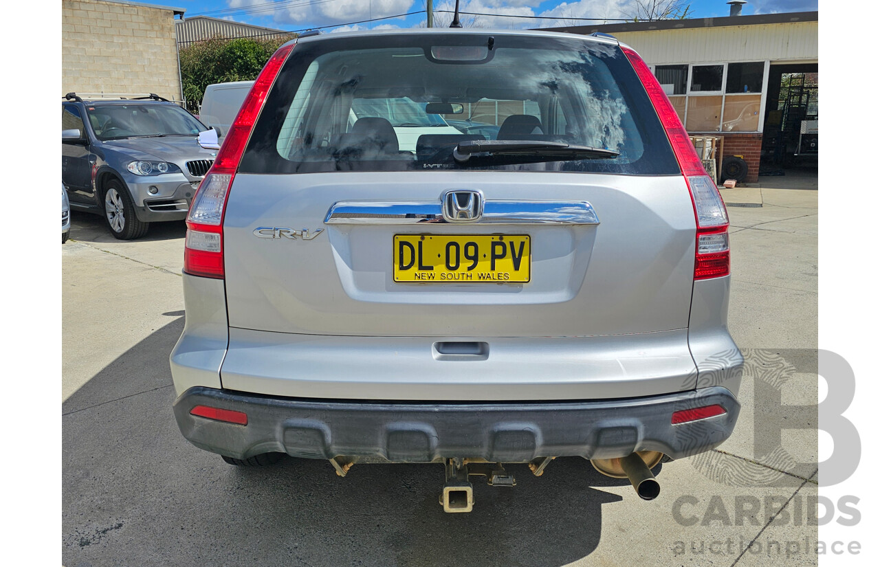 8/2007 Honda CRV (4x4) 2005 UPGRADE 4d Wagon Silver 2.4L