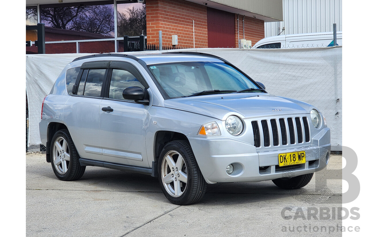 2/2008 Jeep Compass Limited MK 4d Wagon Silver Or Chrome 2.4L