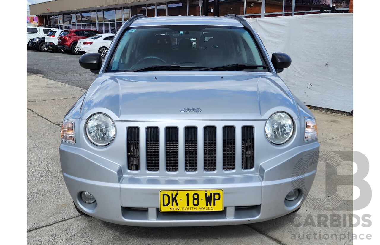 2/2008 Jeep Compass Limited MK 4d Wagon Silver Or Chrome 2.4L