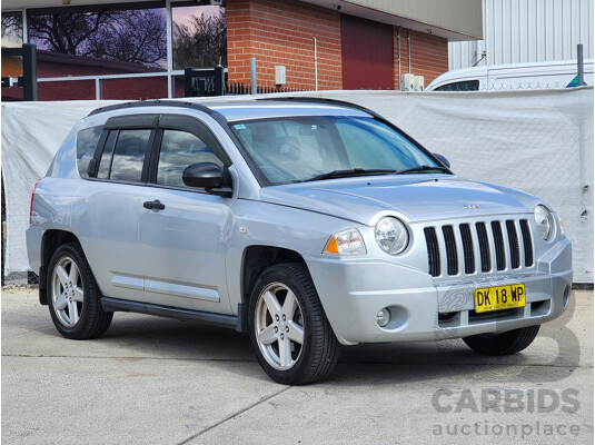 2/2008 Jeep Compass Limited MK 4d Wagon Silver Or Chrome 2.4L