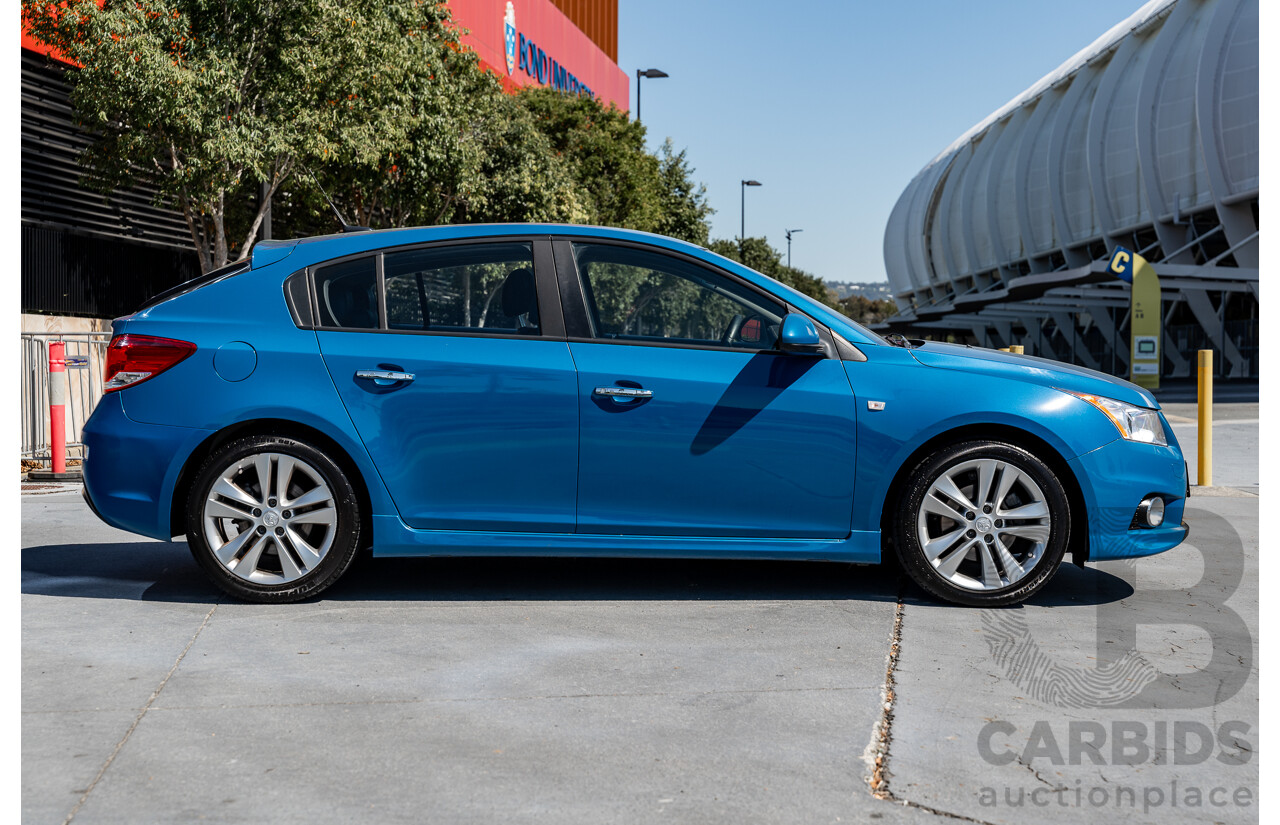 1/2013 Holden Cruze SRi-V JH Series 2 MY14 5d Hatchback Perfect Blue Metallic Turbo 1.4L