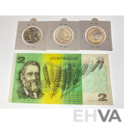 Australian 1985 Two Dollar Note Jonston/Fraser, Commemorative Twenty Cent Coins 2001 Western Australia and Queensland with 1986 UNC