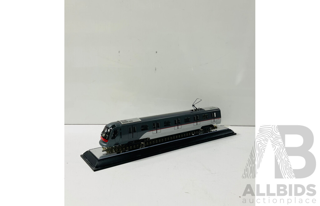 HO Scale Hong Kong MTR Suburban Rail Car in Case