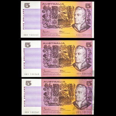 Three Australian 1985 Two Dollar Notes, Johnston/Fraser Consecutive QBV 100359 - QBV 100361