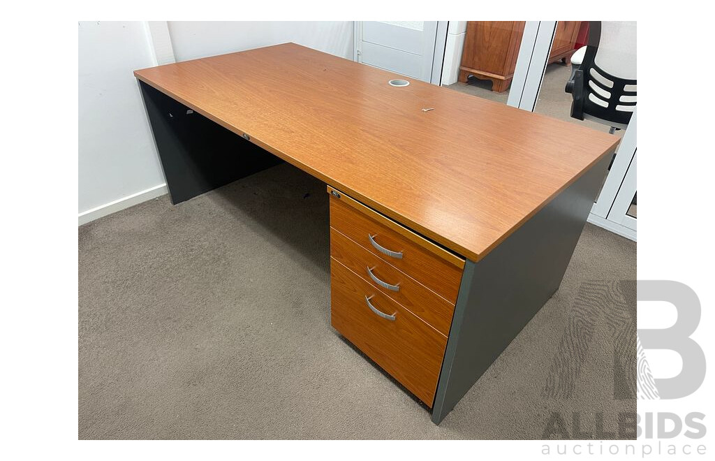 Malvern Willows Office Desk