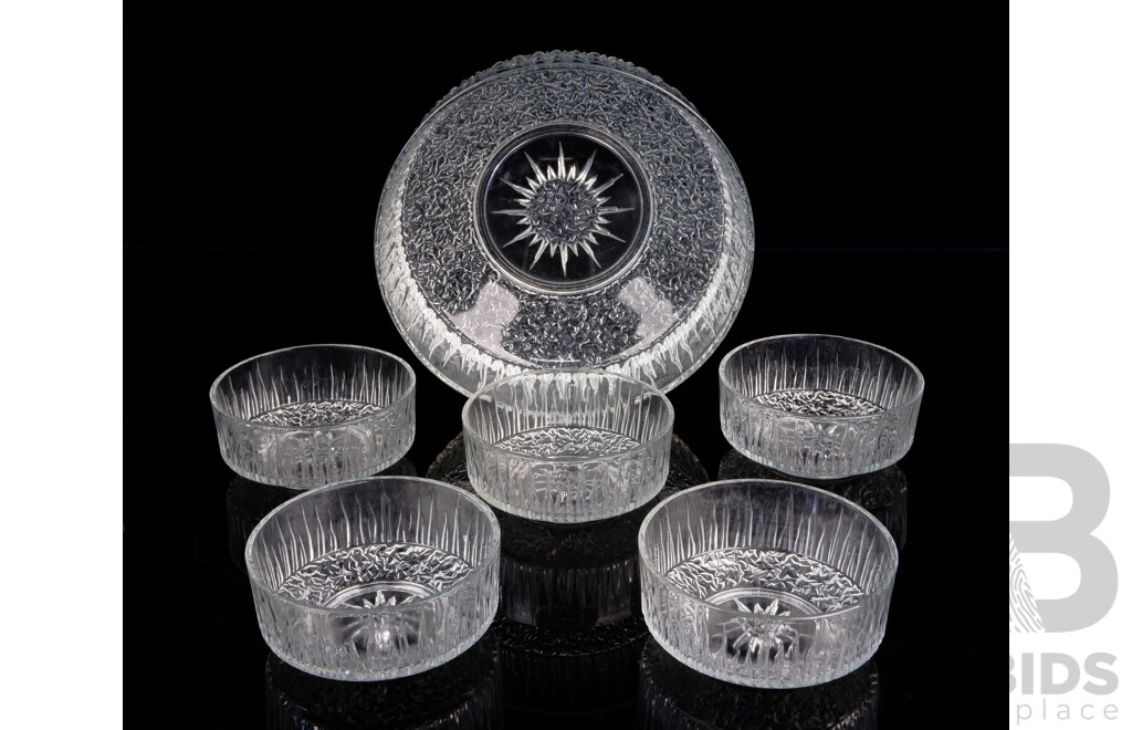 Mid Century Glassware Serving Bowl with Five Matching Bowls