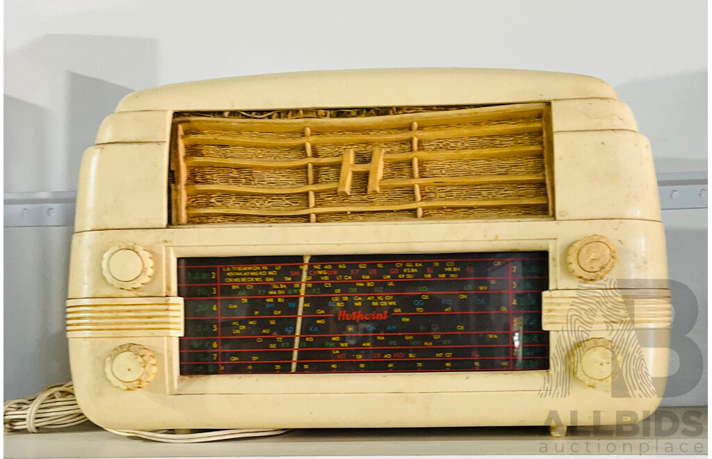 Vintage Hotpoint V55ME Radio