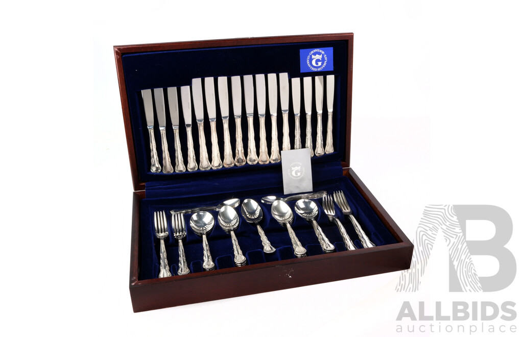 Grosvenor Silver Plate 57 PIece Flatware Set in Wooden Canteen