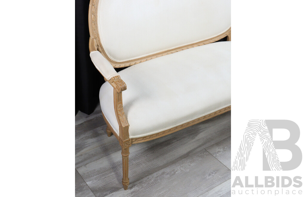 French Style Medallion Back Two Seater Bedroom Settee