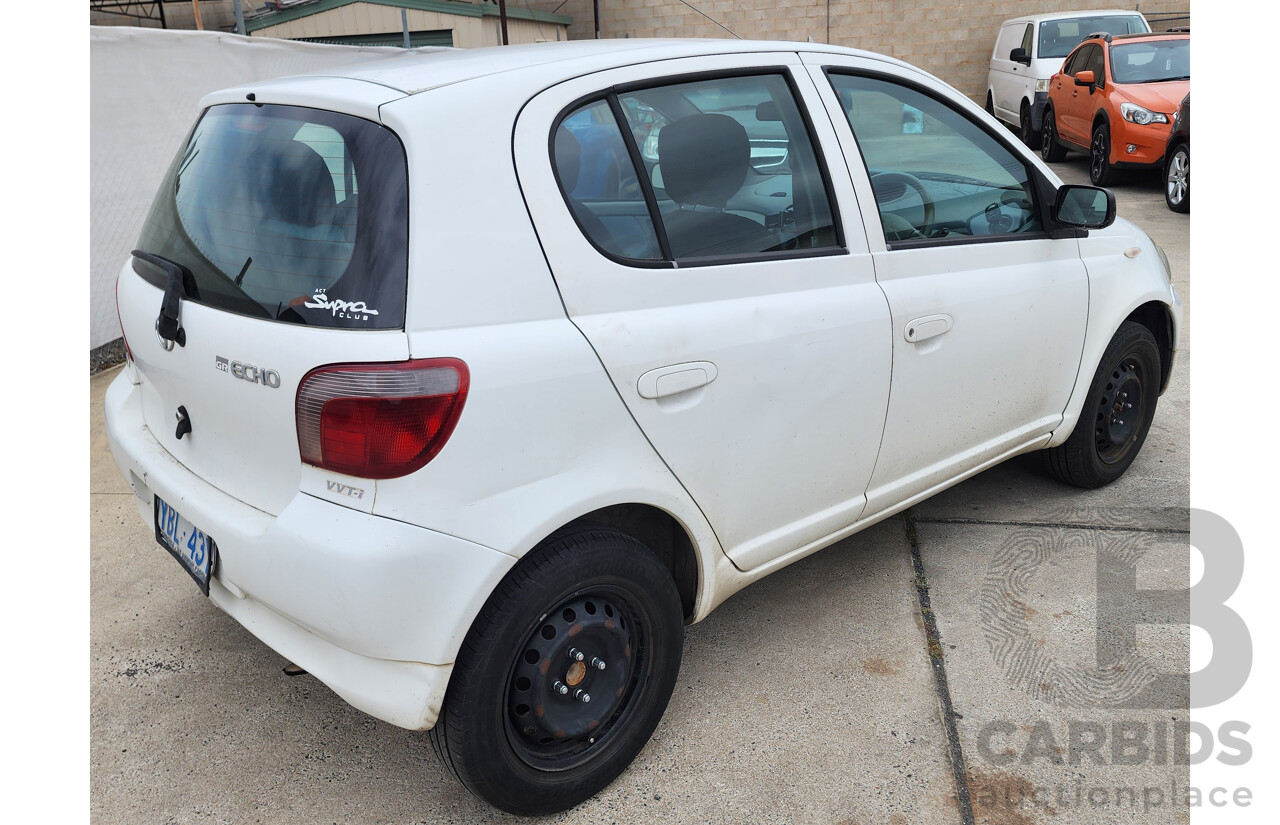 8/1999 Toyota Echo  NCP10R 5d Hatchback White 1.3L