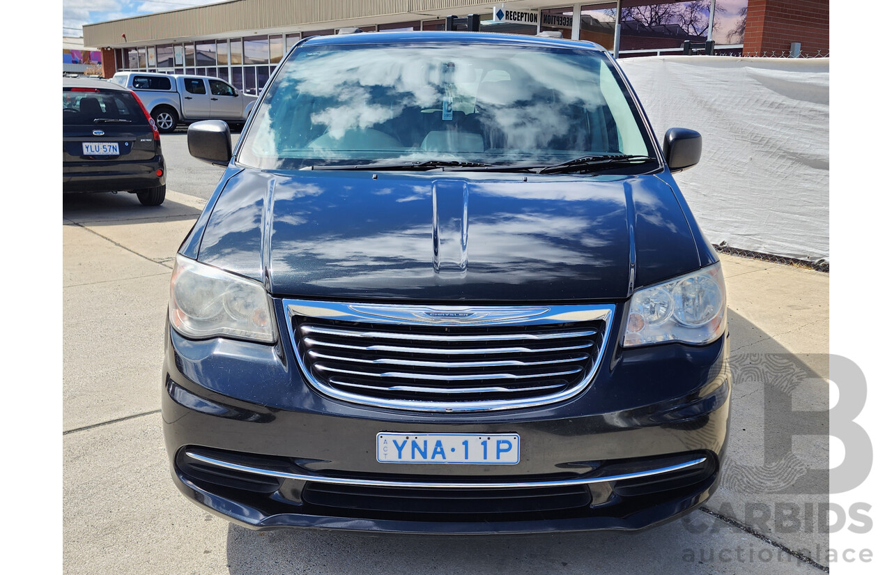 4/2013 Chrysler Grand Voyager LX RT MY13 4d Wagon Black 2.8L
