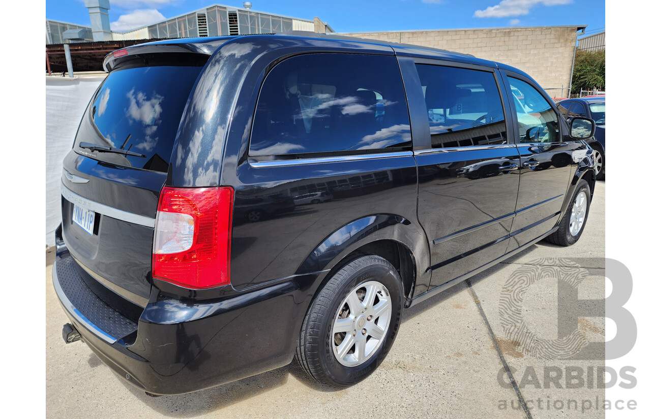 4/2013 Chrysler Grand Voyager LX RT MY13 4d Wagon Black 2.8L