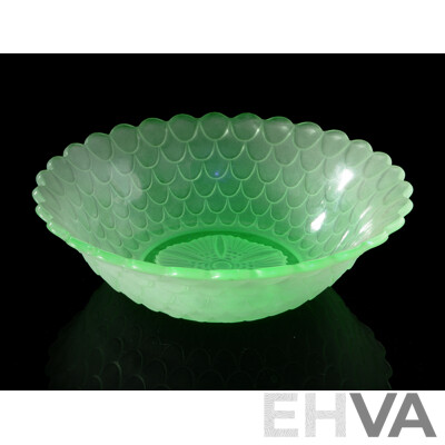 Uranium Glass Dish with Scale Pattern to Sides