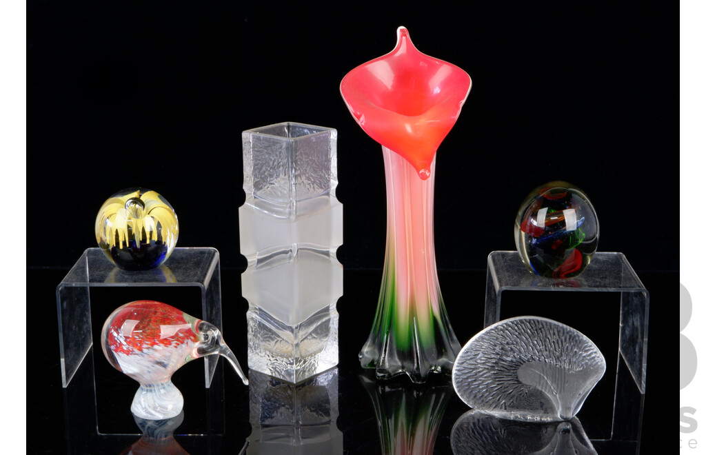 Collection Retro and Other Art Glass Including Tulip Form Vase, Kiwi Figure, Paperweights and More