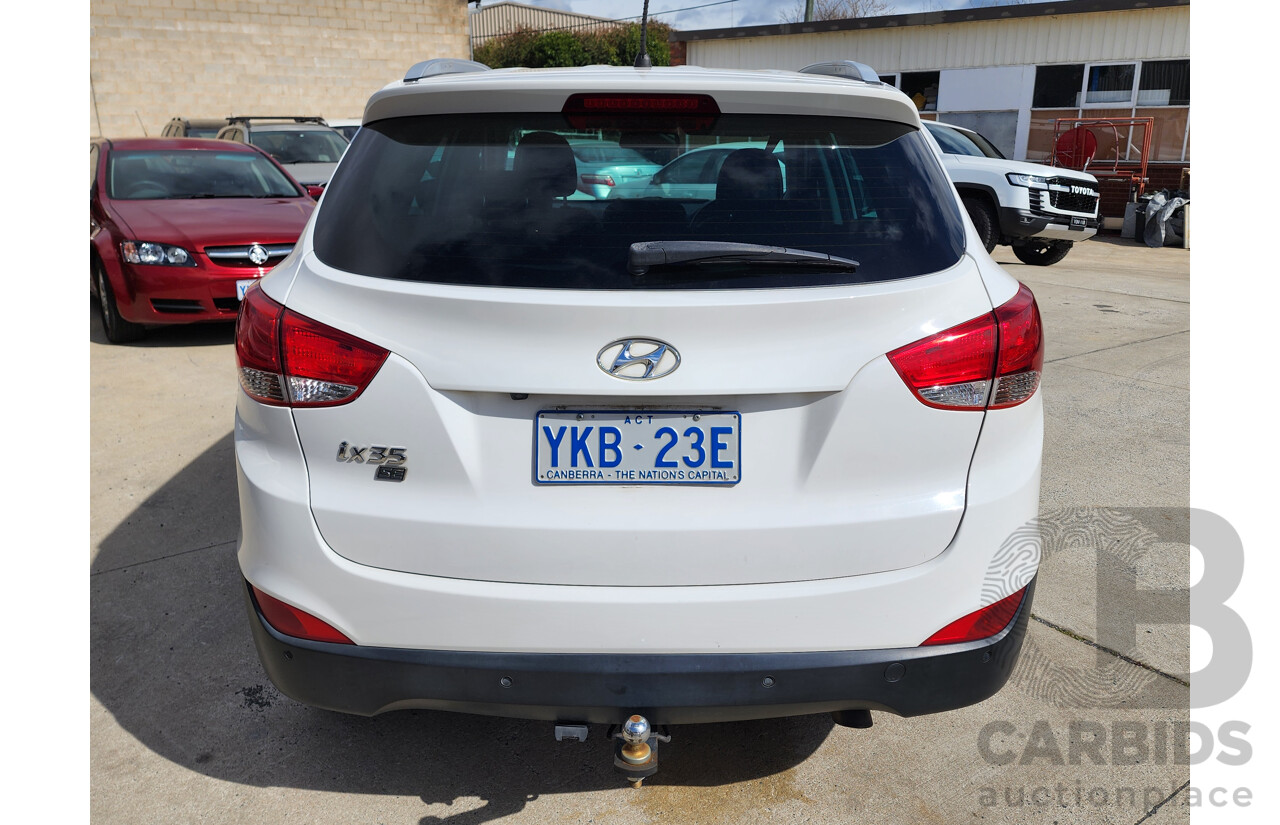 7/2014 Hyundai Ix35 SE (fwd) LM SERIES II 4d Wagon White 2.0L