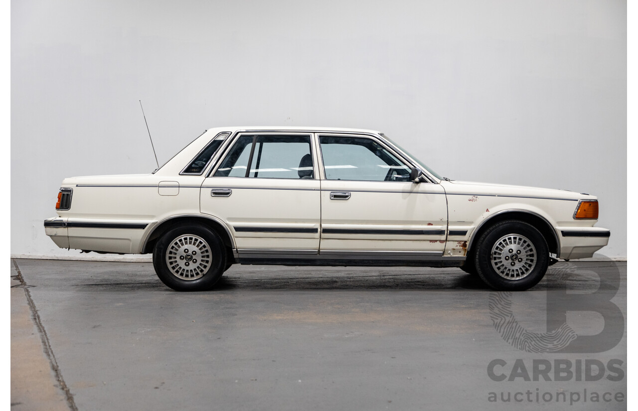 1/1985 Nissan 300 C (Cedric) PY30 4d Sedan White 3.0L