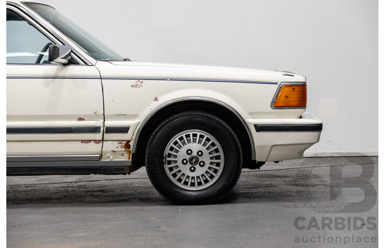 1/1985 Nissan 300 C (Cedric) PY30 4d Sedan White 3.0L