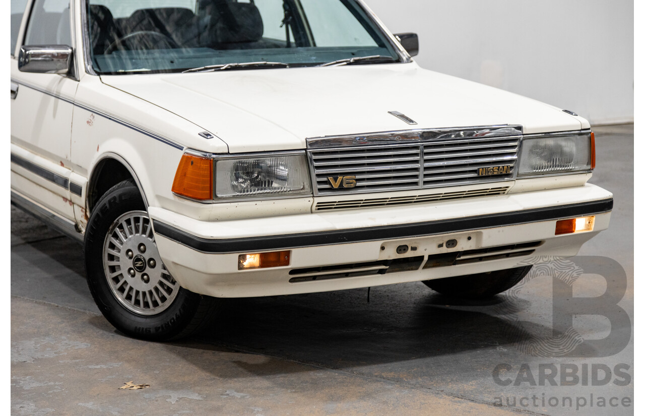 1/1985 Nissan 300 C (Cedric) PY30 4d Sedan White 3.0L