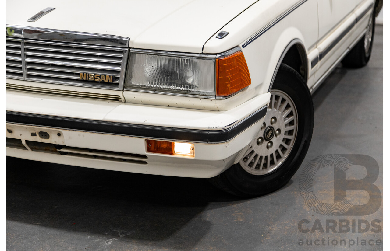 1/1985 Nissan 300 C (Cedric) PY30 4d Sedan White 3.0L