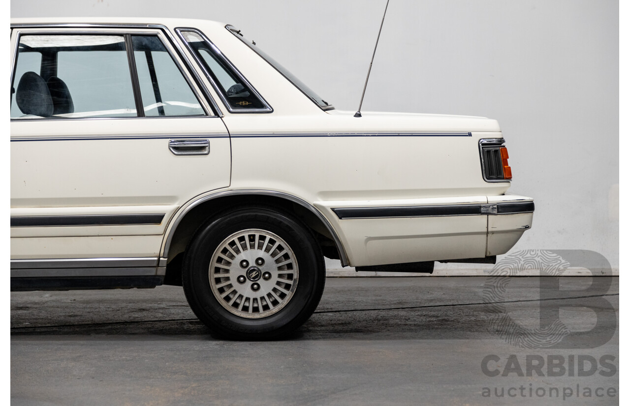 1/1985 Nissan 300 C (Cedric) PY30 4d Sedan White 3.0L