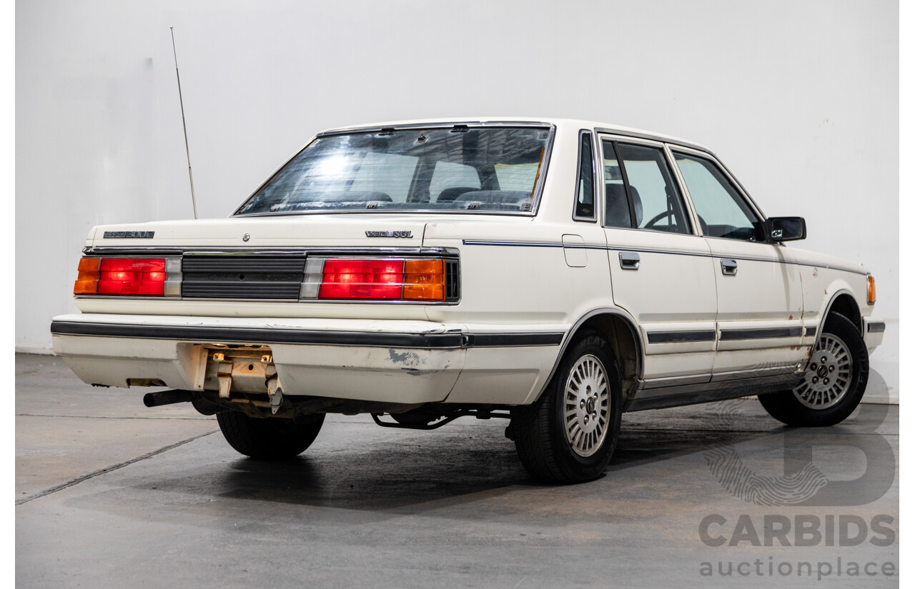 1/1985 Nissan 300 C (Cedric) PY30 4d Sedan White 3.0L