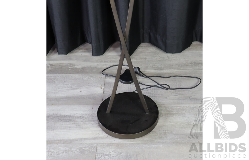 Modern Metal Floor Lamp