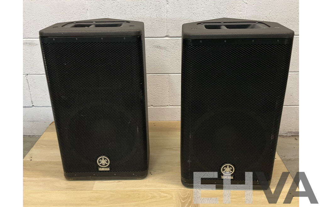 2x YAMAHA DSR112 Powered Speaker