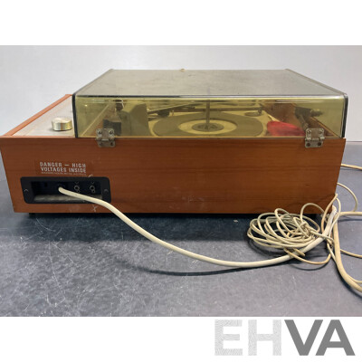 Vintage KRIESLER Q4 Stereo System & Record Player