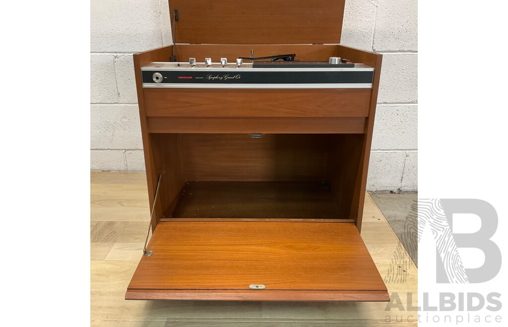 Vintage KRIESLER Q4 Stereo System & Record Player