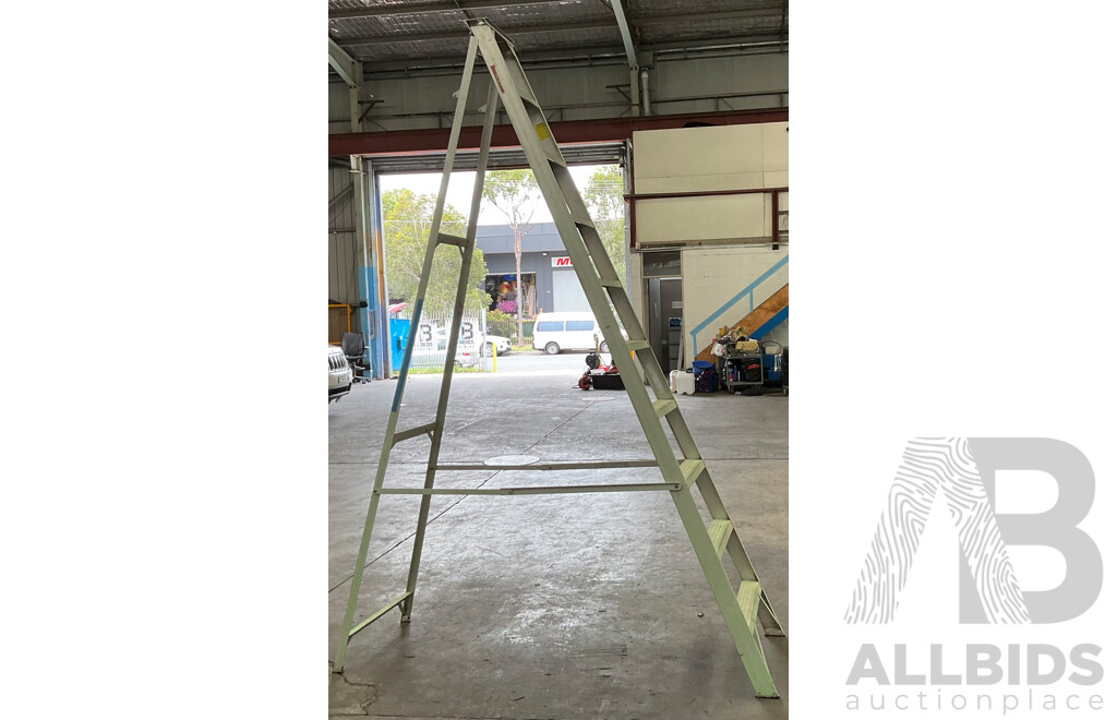 Aluminium Single Sided Step Ladder 300cm