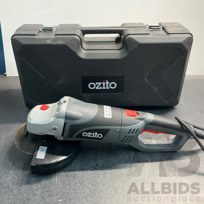 OZITO AGB-2200 Angle Grinder with Case